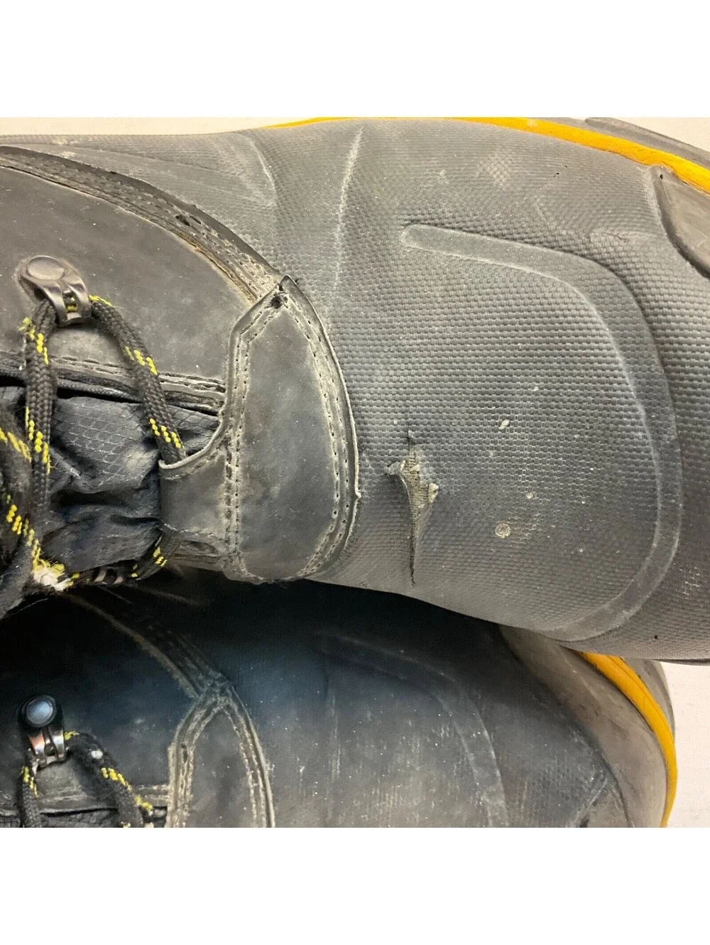 DAKOTA Men's 8530 Steel Toe Steel Plate Safety Winter Felt Pack Boots Black 9M